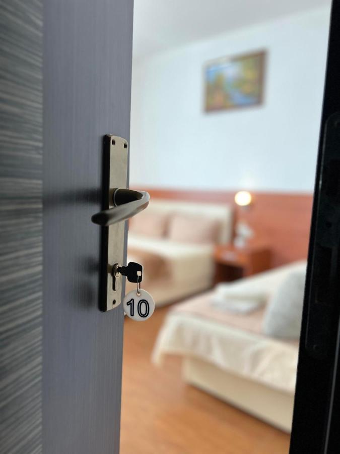 Apartments Fat E Jet - Pool & Breakfast Ulcinj Esterno foto