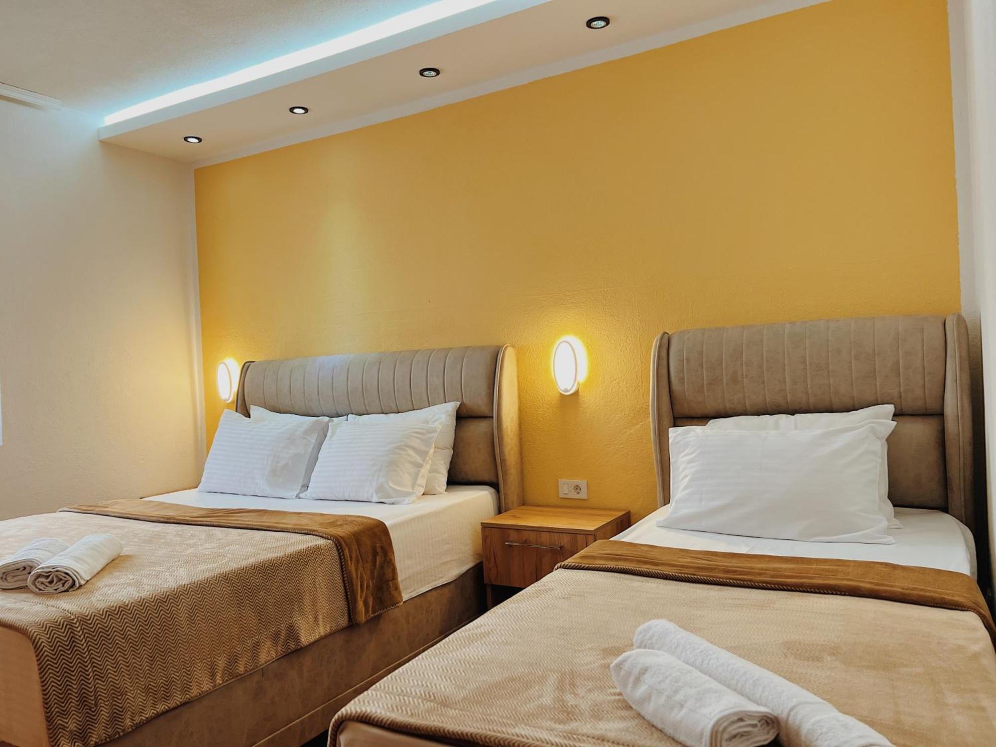 Apartments Fat E Jet - Pool & Breakfast Ulcinj Esterno foto