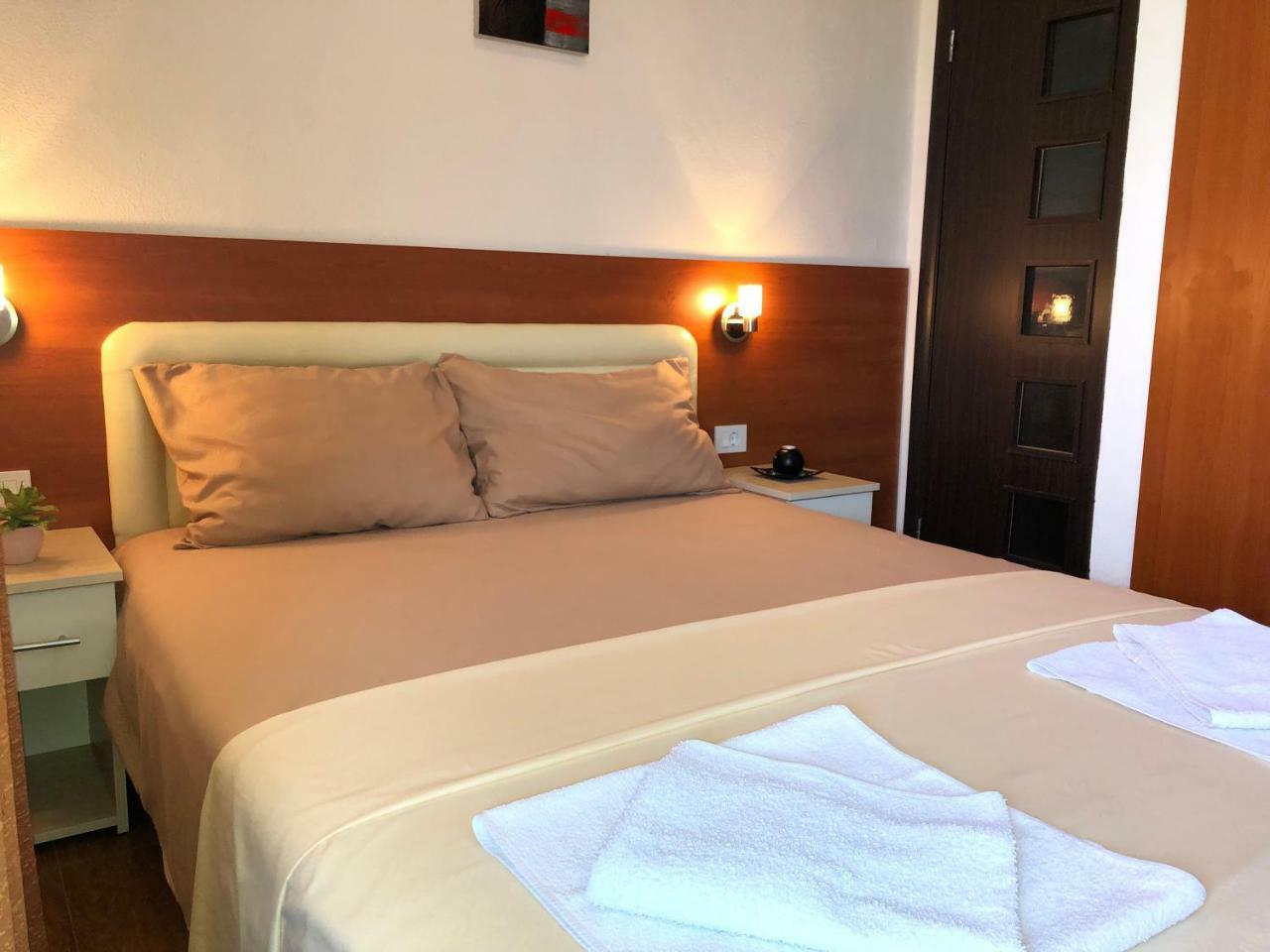 Apartments Fat E Jet - Pool & Breakfast Ulcinj Esterno foto